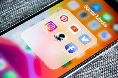 I Logged Off From Social Media and My Life Felt Boring